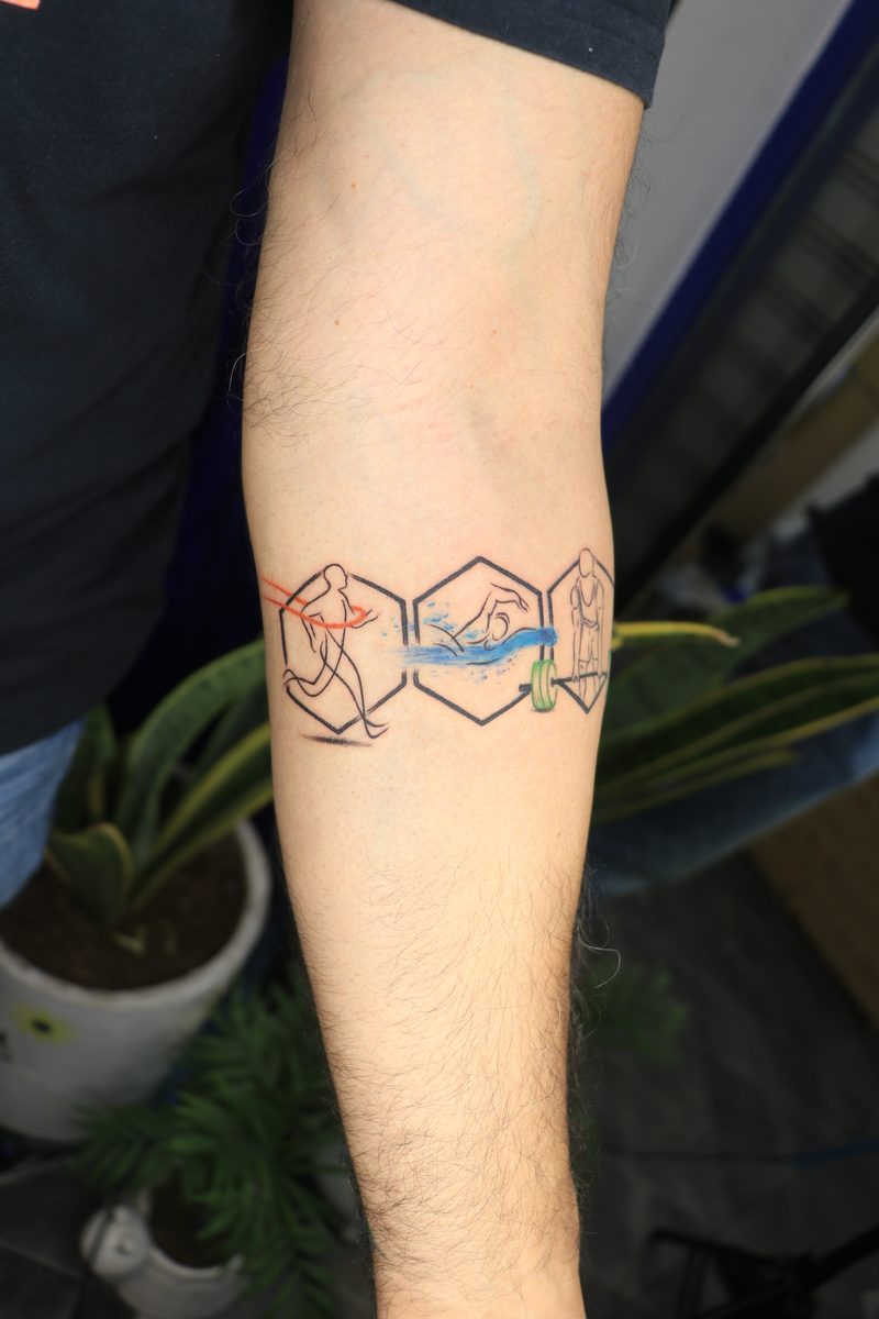 Fitness hexagon armband color tattoo